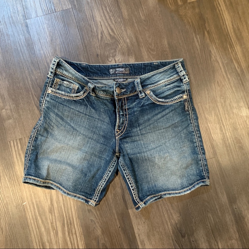 Silver Suki Surplus Shorts Size 32
